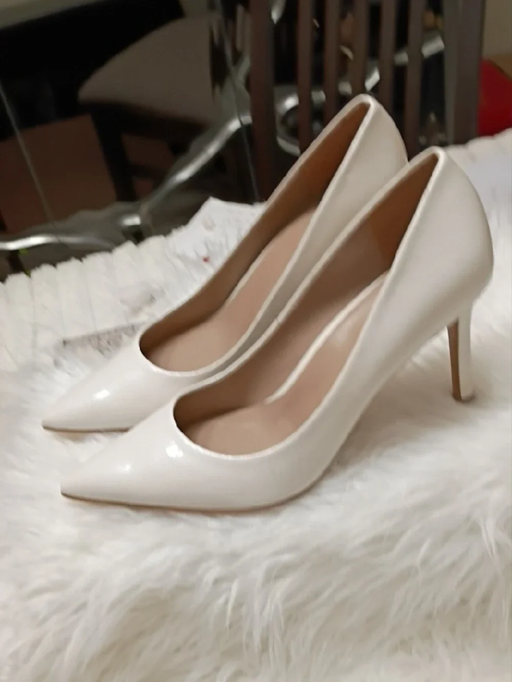 Naturalizer Anna Pointed-Toe Cream Patent Pumps 7.5 M